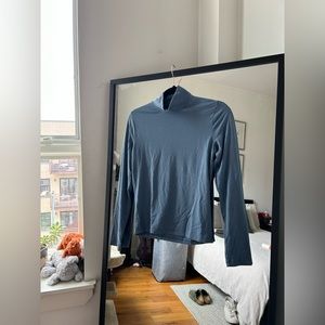 Abercrombie & Fitch Luxe Women’s Mockneck in Light Blue Size Small
